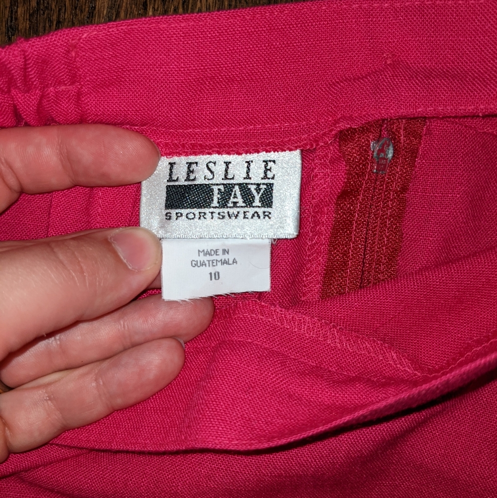 VINTAGE Leslie Fay Women's Mid Length Skirt Bright Pink (Size 10) - Picture 2 of 8